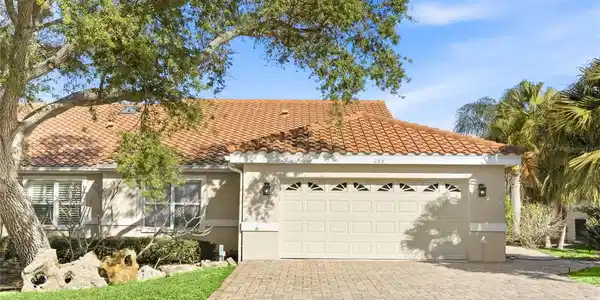 288 WOODS POINT ROAD