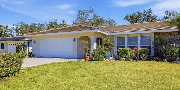 7409 BOUNTY DRIVE