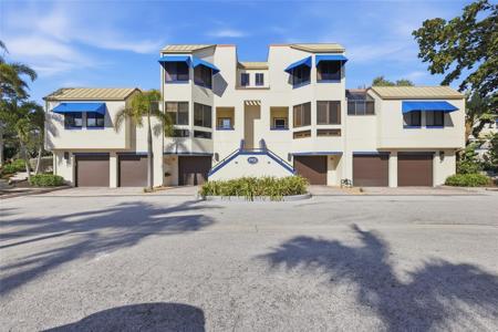 1912 HARBOURSIDE DRIVE