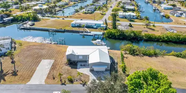 4431 PELICAN POINTE DRIVE