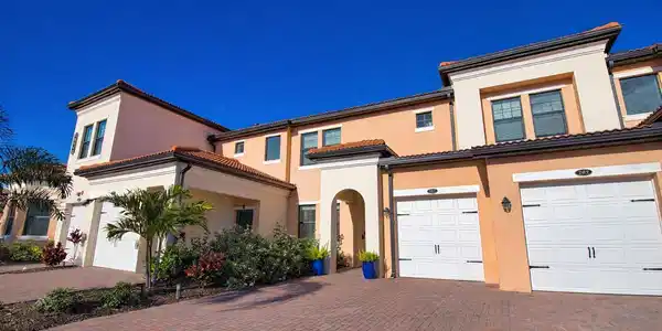 10042 CROOKED CREEK DRIVE