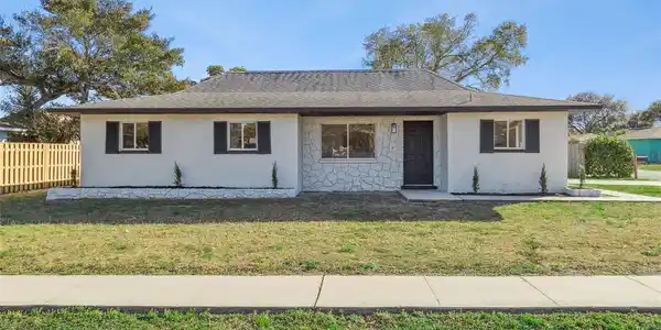 100 S MARJORIE COURT
