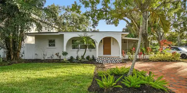 3320 W VILLA ROSA STREET