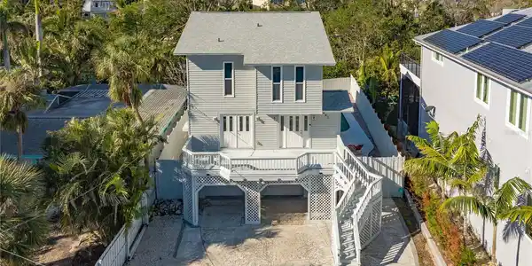 462 ISLAND CIRCLE