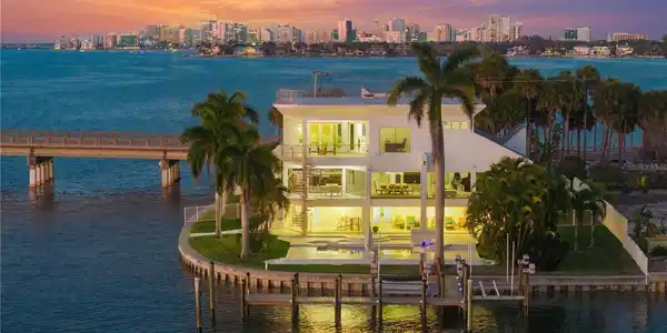 1400 SIESTA DRIVE
