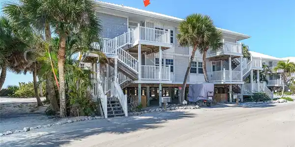 7494 PALM ISLAND DRIVE