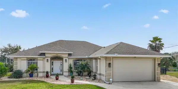 32 CHEYENNE COURT