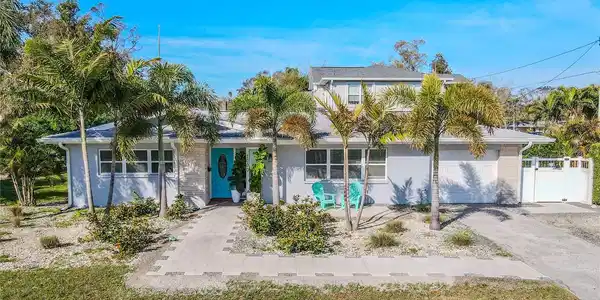 1000 VARONA STREET