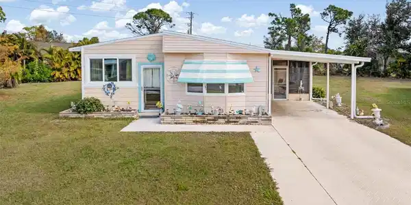3301 GOLDFINCH LANE