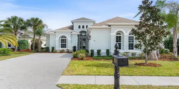 82 N LAKEWALK DRIVE