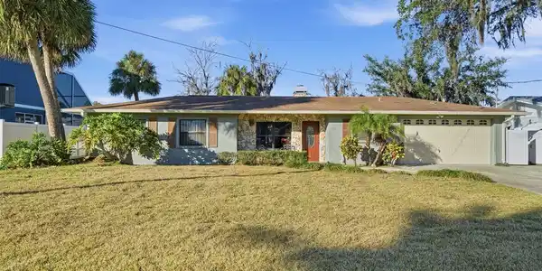 2051 NW 17 STREET