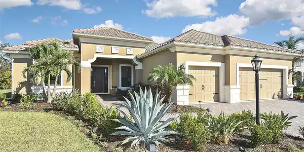 169 N CAYMAN ISLES BOULEVARD
