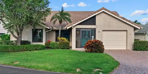 52 INLETS BOULEVARD