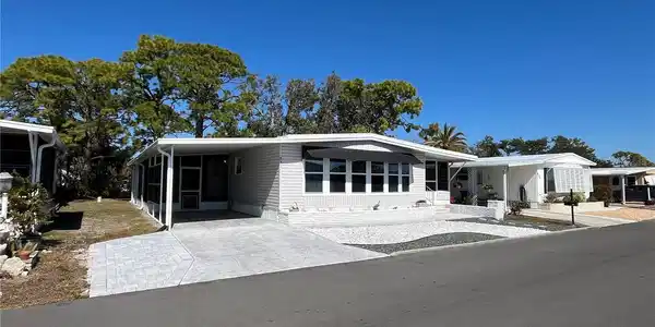837 JOLANDA CIRCLE