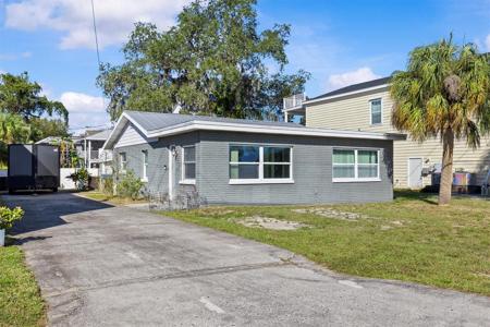 3307 DE SOTO BOULEVARD