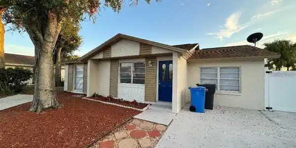 10204 BELLHURST COURT