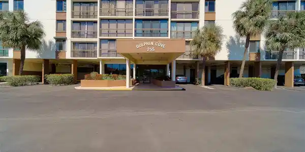 255 DOLPHIN POINT