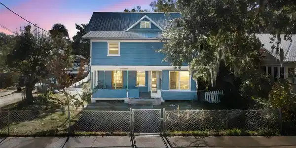 212 MARY AVENUE
