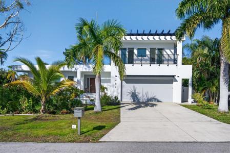 405 EDWARDS DRIVE