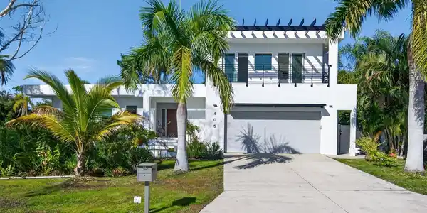 405 EDWARDS DRIVE