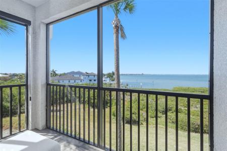 850 TIDEWATER SHORES LOOP