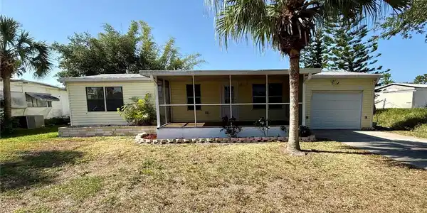 11812 SW SPRING LAKE DRIVE