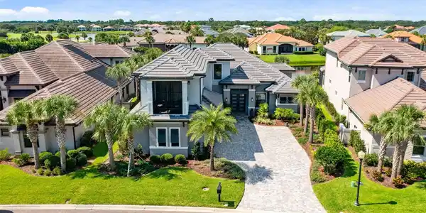 10 HAMMOCK BEACH CIRCLE S