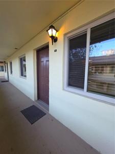 400 OAKRIDGE BOULEVARD