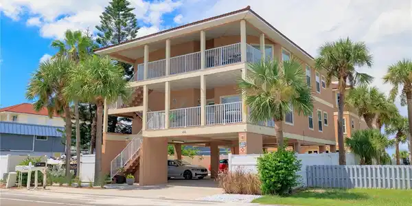 44 GULF BOULEVARD