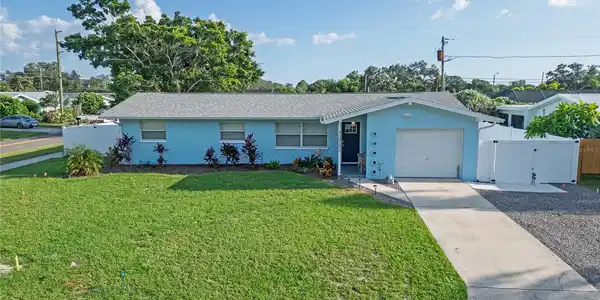 13702 MARTINIQUE DRIVE