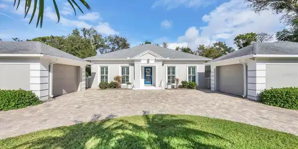 18 GOLF VIEW DRIVE