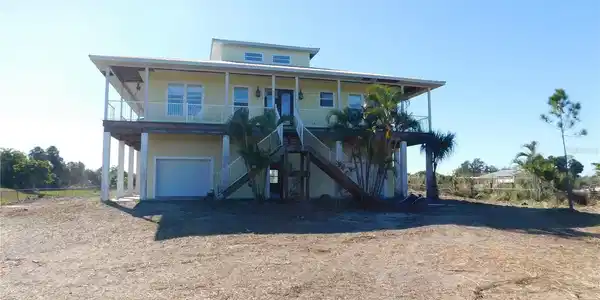 935 BAYSHORE DRIVE
