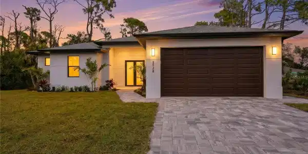 2528 HAGERICK LANE