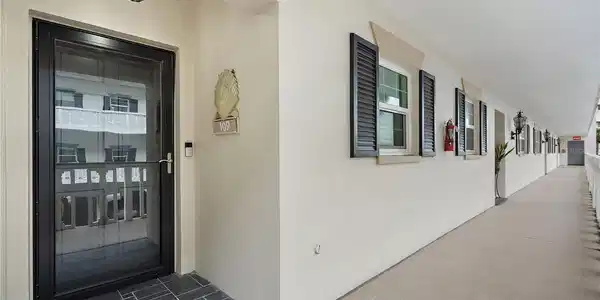 Image 4 Image 4