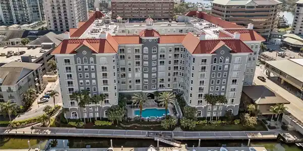 700 S HARBOUR ISLAND BOULEVARD