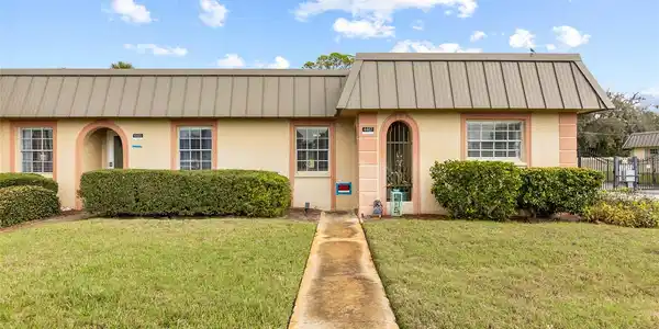 4467 RUSTIC DRIVE
