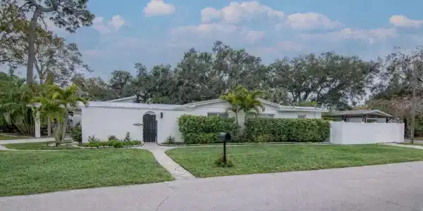 4402 W SAN MIGUEL