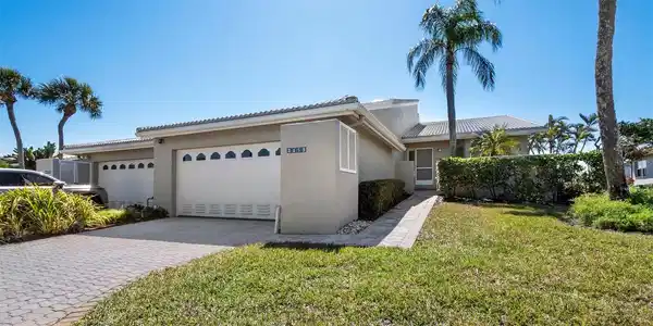 3459 BYRON LANE