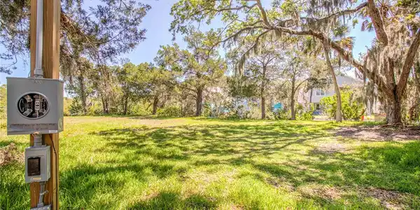 5274 MILLER BAYOU DRIVE