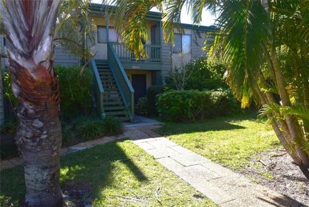 1518 PELICAN POINT DRIVE