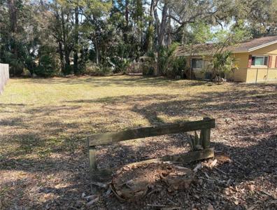 422 MAPLE WAY