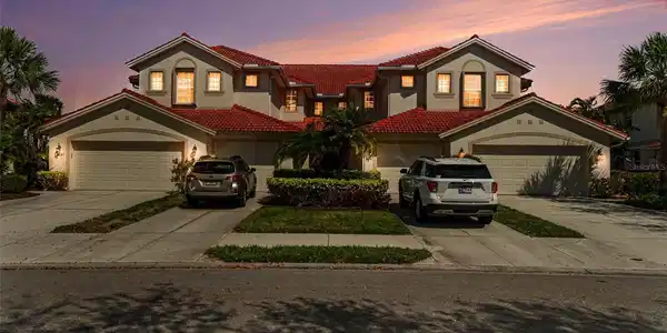 4683 CLUB DRIVE