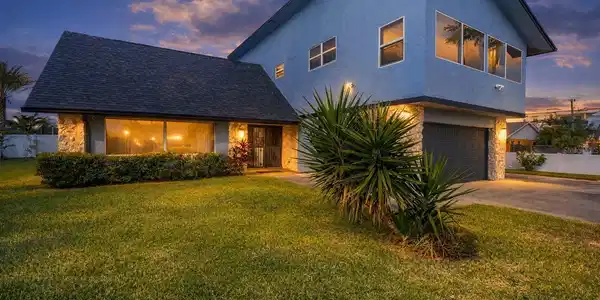 397 HARBOR DRIVE