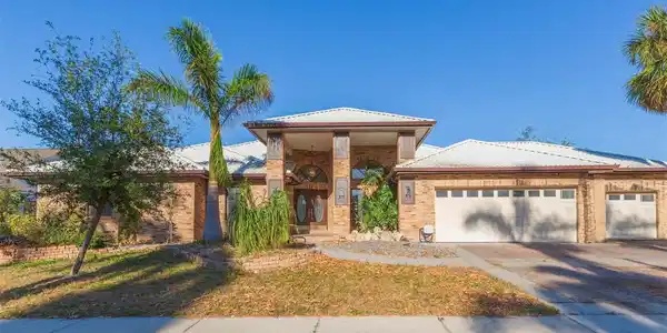 937 BUNKER VIEW DRIVE