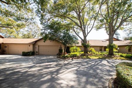 11696 PARKVIEW LANE
