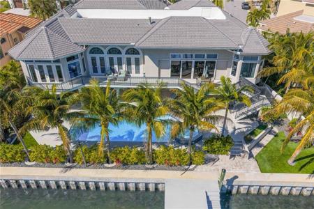 6103 PASADENA POINT BOULEVARD S