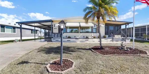 650 LA SALA