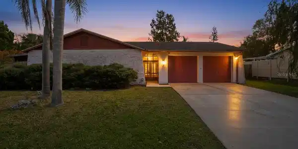 7111 HALIFAX COURT