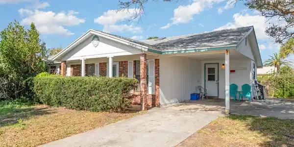 2 EDMOND COURT