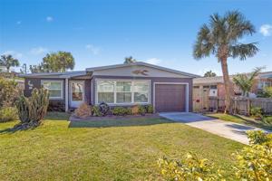 352 WOODLAND